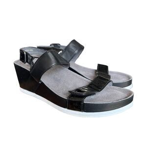 SoftWalk Black Wedge Sandals Comfort Footbed Adjustable Straps Shoes  Size 7W